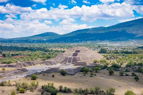 Teotihuacan Pyramids Mexico - Photos by Canva