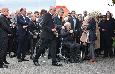 Tidligere løve Ilse Jacobsen bisat Jesper Bo hilste farvel med et God