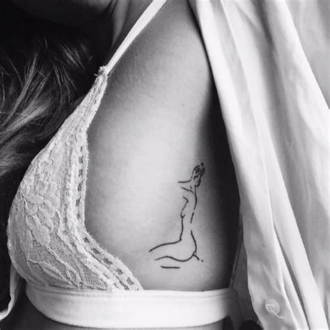 Share 84+ female body outline tattoo latest - in.coedo.com.vn