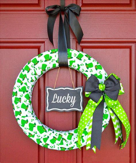 DIY St. Patrick's Day Wreath - Katie Drane Blog