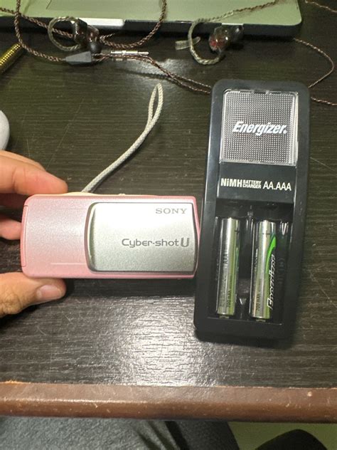 Sony Cybershot DSC-U10 (with battery and charger), Photography, Cameras ...