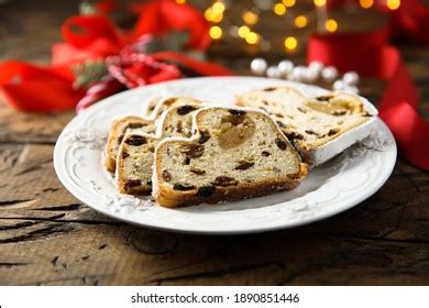 15,400 Stollen Cake Images, Stock Photos, 3D objects, & Vectors | Shutterstock