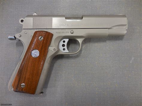 COLT 70 SERIES COMBAT COMMANDER 45ACP IN SATIN NICKEL FINISH