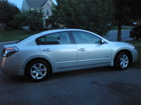 2009 Nissan altima hybrid review canada