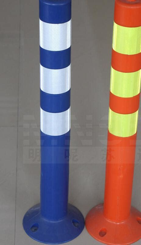 PU Upright Column Plastic Traffic Sign, Road Safety Barrier - China ...