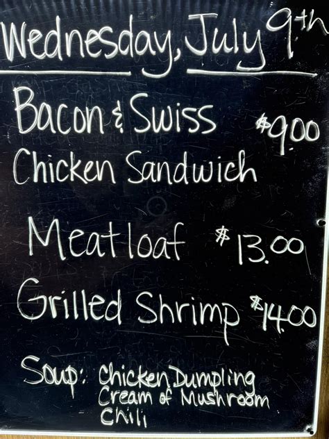 Green Street Food & Spirits | Manitowoc WI