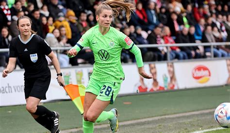 Frauen Bundesliga Zehnter Sieg Im Zehnten Spiel Wolfsburg Geht