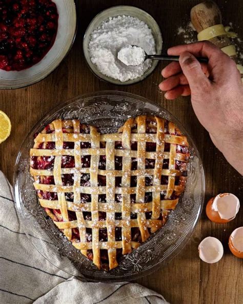 Tarte Aux Fruits Rouges Et Cr Me P Tissi Re Au Citron Sp Cial Saint