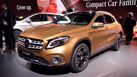 2018 Mercedes-Benz GLA250 & AMG GLA45 First Look: 2017 Detroit Auto ...