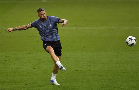 Real Madrid captain Sergio Ramos returns to training ahead of El ...