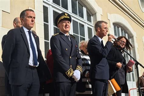 Attentat D Arras Un Hommage Rendu Aux Victimes Dans Un Lyc E De Rennes