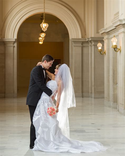 Simple Way To Find The Right City Hall Wedding Photographer For You