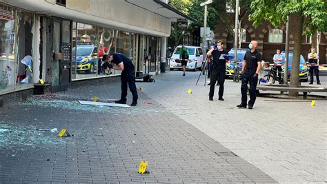 Oberhausen Explosion In Innenstadt Parteib Ro Der Linken Besch Digt