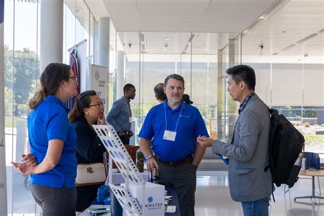 Living with Bears in Connecticut: What You Need to Know - UConn Today