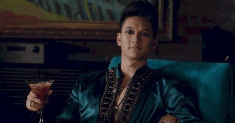 Shadowhunters Season 3B Magnus Bane Coping Without Magic Proves He