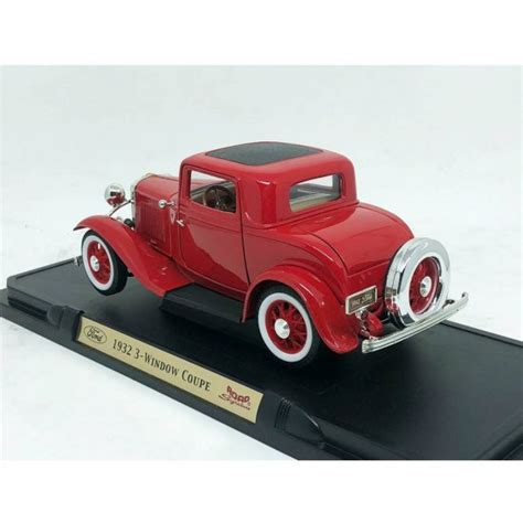 Seminova Miniatura Ford Window Coupe Yat Ming