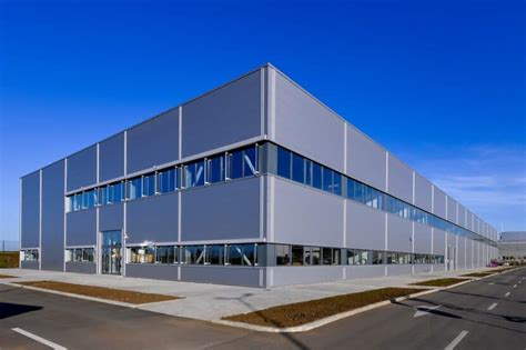 BMW Debrecen Plant Opens Training Center For Students - Star Auto News