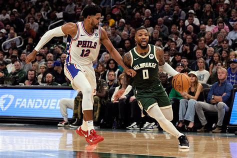 Les Bucks S Appuient D J Sur Damian Lillard Pour Carter Les Sixers