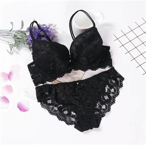 Sexy Lingerie Set In ZWART Kleur Met Push Up Beha En Een Kant Slipje MAAT 80 85B Bol