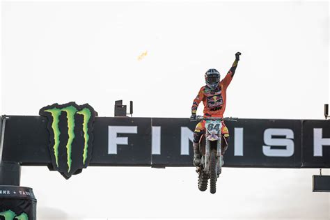 Herlings Di Nuovo Re Della Mxgp Domina Il Gp Citta Di Mantova Mxreport