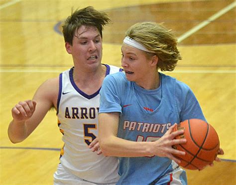 Watertown Hosts Sioux Falls Lincoln In Class Aa B Oys Basketball