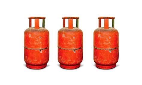 Ujjwala Beneficiaries To Get 3 Free Lpg Cylinders In Suryapet District