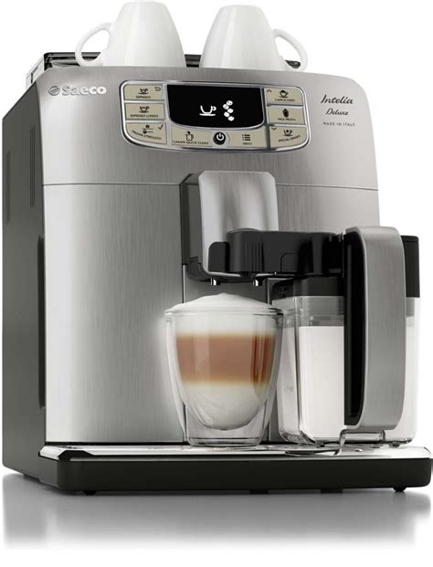 Saeco Intelia Deluxe HD8906/01 - автоматическая кофемашина