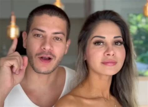 Maíra Cardi E Arthur Aguiar Terminam Casamento Pela Segunda Vez Rádio