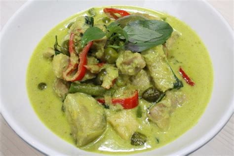 Poulet au Curry Vert แกงเขยวหวาน la recette de Cooking with Morgane