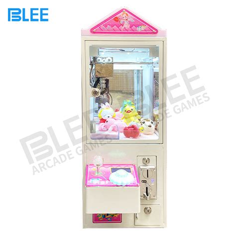 Small Claw Crane Machine Bleegame