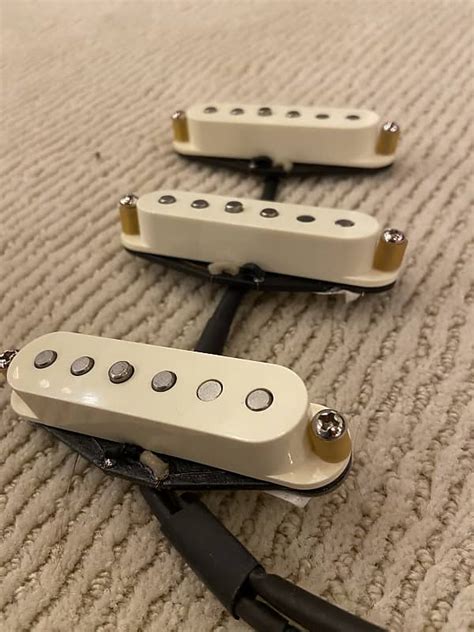 Lindy Fralin Real S Strat Pickups Set W Baseplate Reverb