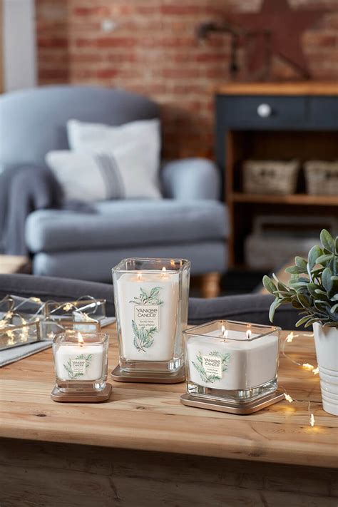 ?️?Pomysł na świąteczny prezent - świece Yankee Candle pod choinkę