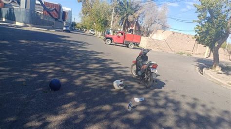 Fuerte Choque Entre Una Moto Y Un Auto En Capital Diario La Provincia Sj