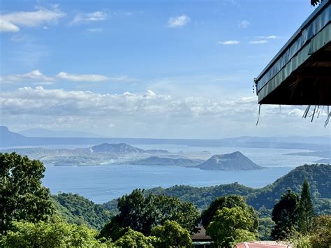 Taal Volcano 🌋 (smallest volcano) Tagaytay City, Philippines : r ...