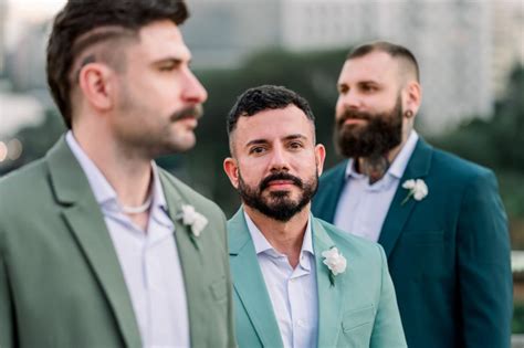 71 impresionantes fotografías de una boda gay poliamorosa en Brasil