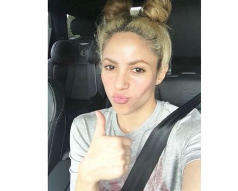 25 Stunning Shakira No Makeup Photos | Fabbon