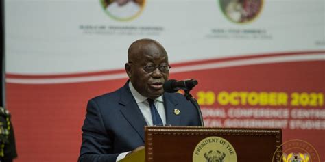 Akufo Addo Praises Dampare Again As He Swears In Police Council