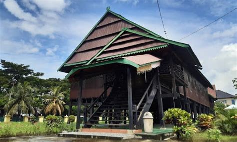 Detail Gambar Suku Adat Dan Rumah Adat Dan Penjelasannya Koleksi Nomer