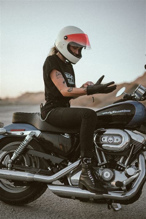 World Wide Womxns Motorcycle Collective Womens Motorcycle Helmets