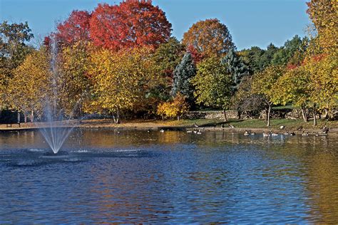 Loose Park Kansas City Fall Photograph By Devin Botkins