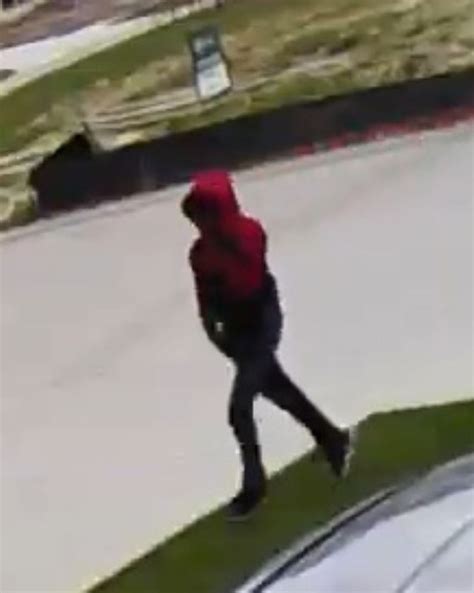 Pics Carjacking Suspect On The Loose After Stealing A Womans Car At