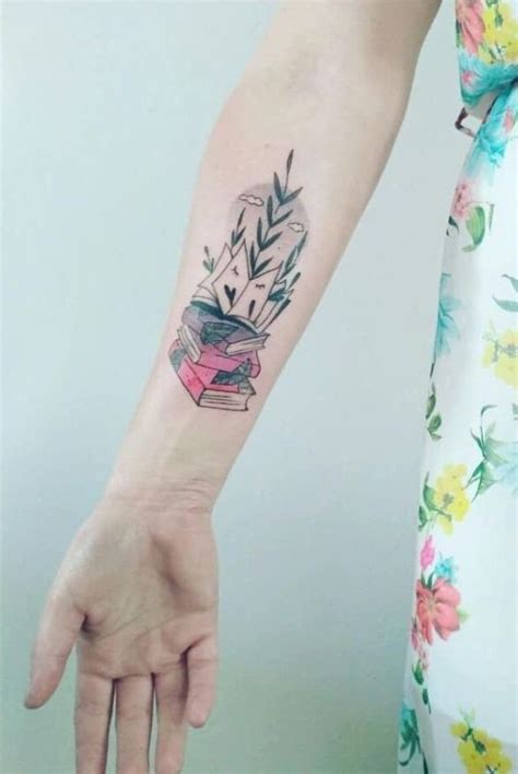 60 Tatuagens De Livros Para Quem Ama Ler Top Tatuagens Tatuagens De