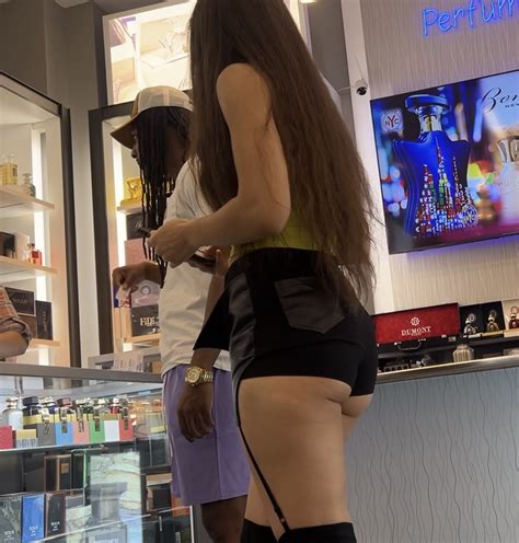 Slutty Latina In Tight Black Shorts Close Ups Spandex Leggings Yoga Pants Forum