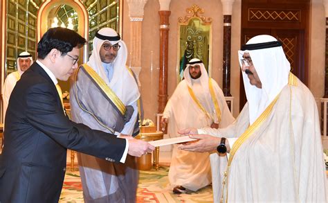 Kuna Kuwait Crown Prince Receives Credentials Of Arab Foreign Diplomats