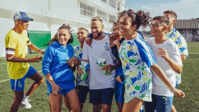 PUMA e Neymar Jr apresentam a coleção Instituto Neymar Jr MDF