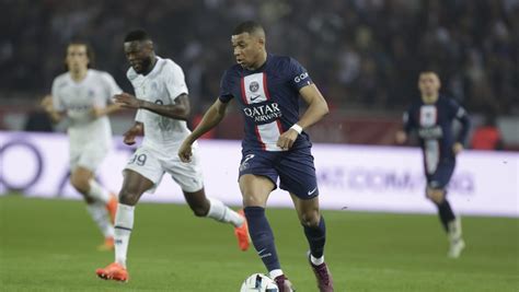 Ligue 1 Mbappé Assure Ne Jamais Avoir Demandé à Quitter Le Psg