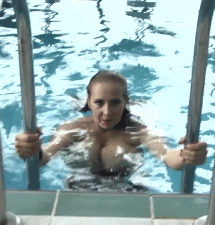 Another Wardrobe Malfunction For Abbi Secra Porn Pic