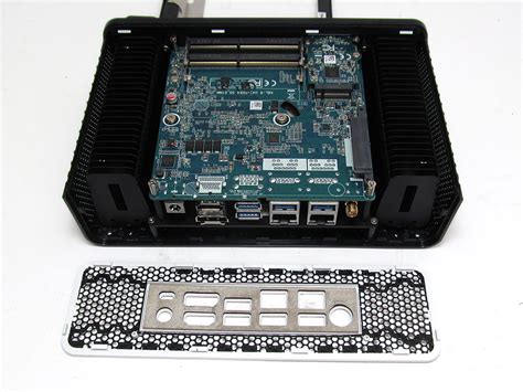 Zotac Zbox Ci Nano Barebones Mini Pc Review A Look Inside