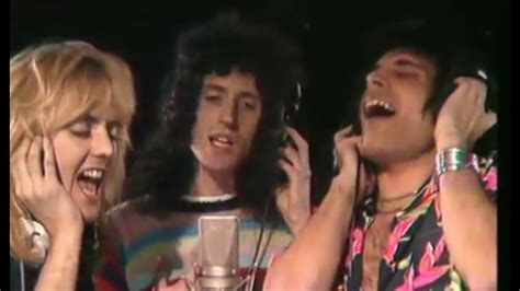 Queen Somebody To Love Official Video P Youtube