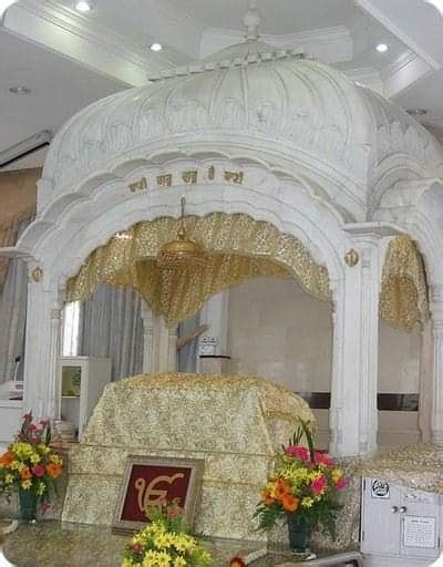 White Marble Stone Dome Shape Palki Sahib For Worship At Rs Cubic